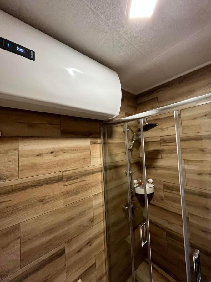 Apartman Petrov โดนยี มิลาโนวัซ ภายนอก รูปภาพ